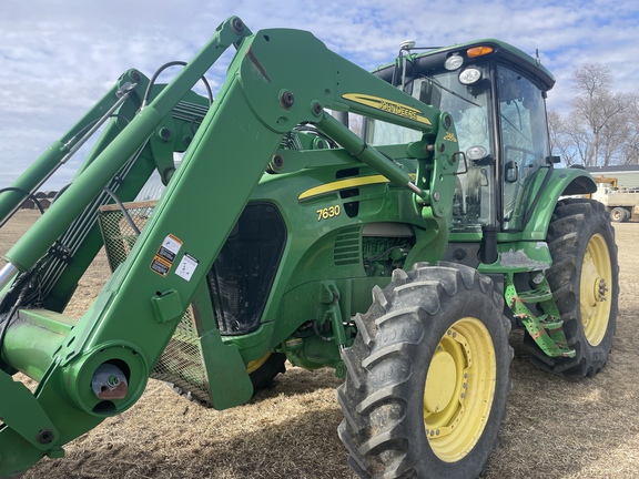 2011 John Deere 7630 Tractor