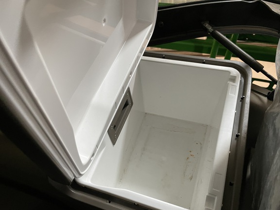 2023 John Deere 410R Sprayer/High Clearance