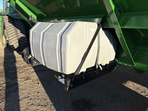 2022 Brent 2596 Grain Cart