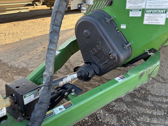 2022 Brent 2596 Grain Cart