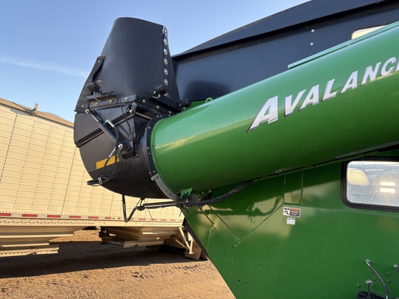 2022 Brent 2596 Grain Cart