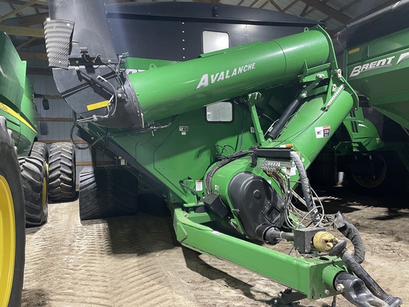 2022 Brent 2596 Grain Cart