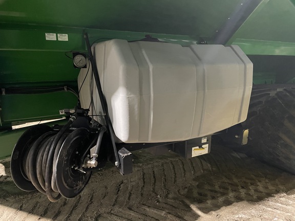 2022 Brent 2596 Grain Cart