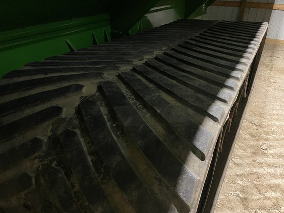 2022 Brent 2596 Grain Cart