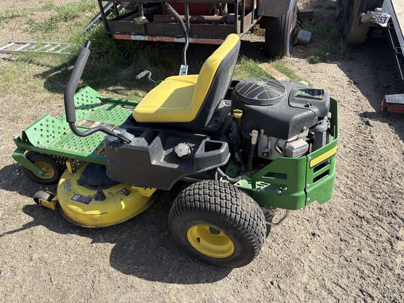 2017 John Deere Z335E Mower/Zero Turn