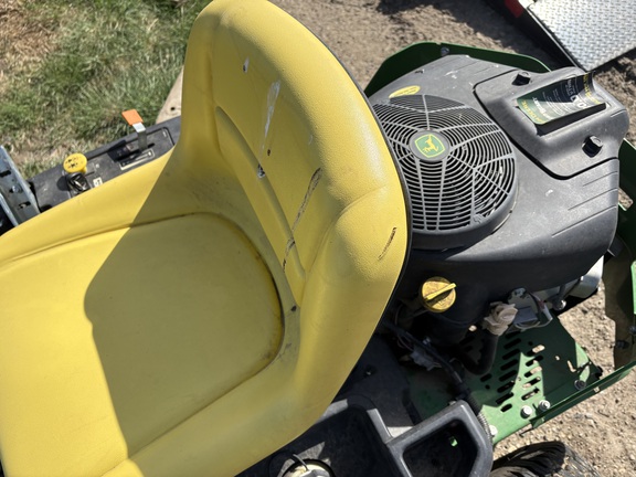 2017 John Deere Z335E Mower/Zero Turn