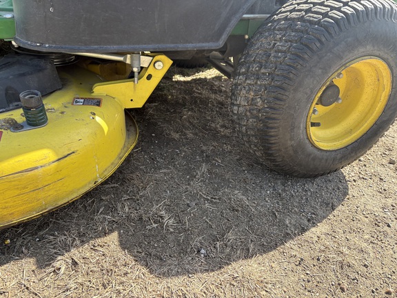 2017 John Deere Z335E Mower/Zero Turn