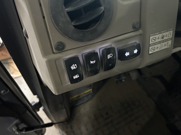 2022 John Deere XUV 835R ATV