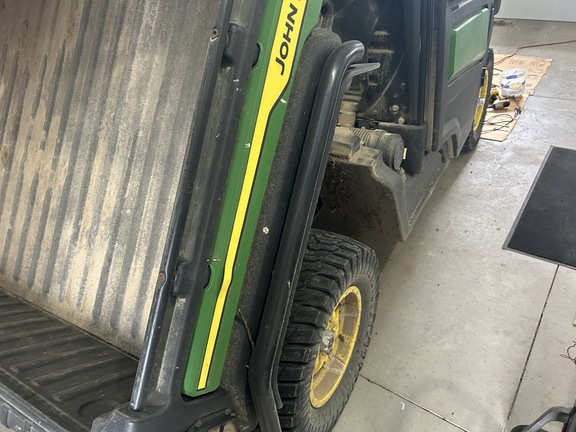 2022 John Deere XUV 835R ATV