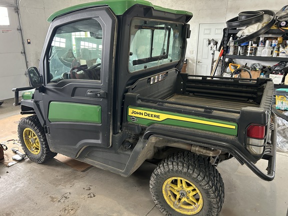 2022 John Deere XUV 835R ATV