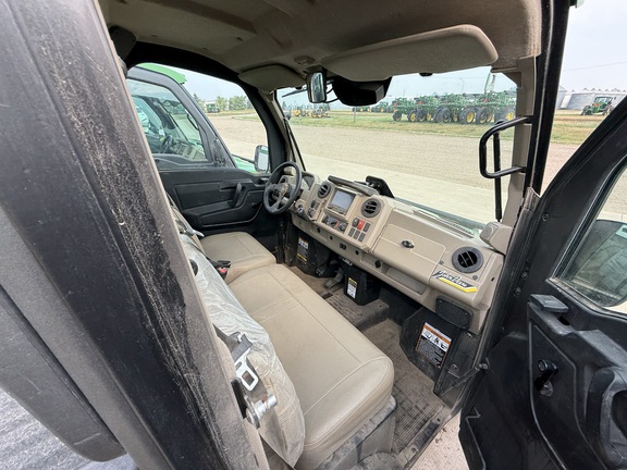 2022 John Deere XUV 835R ATV