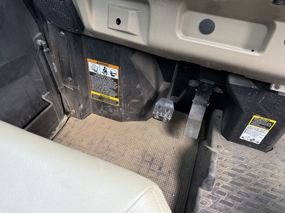 2022 John Deere XUV 835R ATV