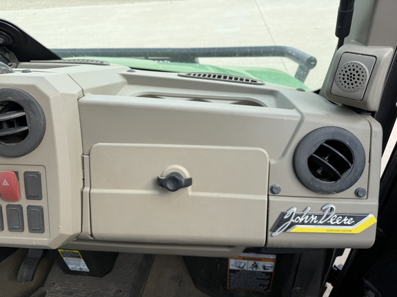2022 John Deere XUV 835R ATV