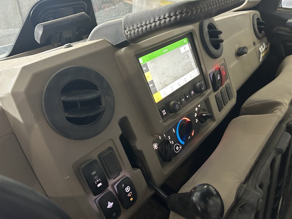 2022 John Deere XUV 835R ATV