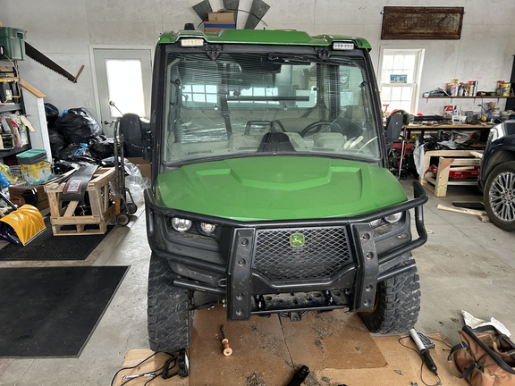 2022 John Deere XUV 835R ATV