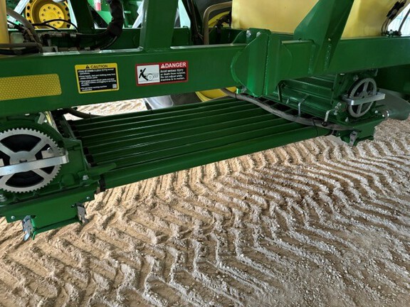 2023 John Deere N550 Air Seeder