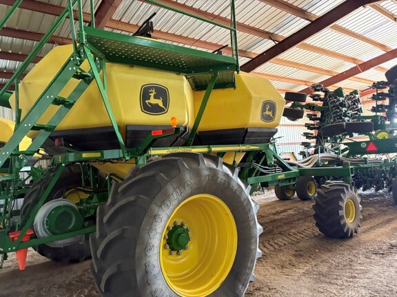 2023 John Deere N550 Air Seeder