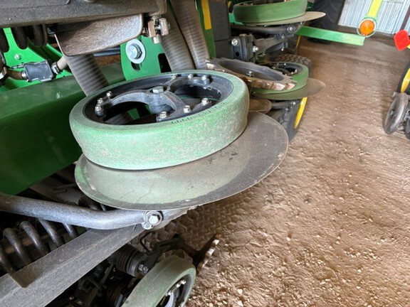 2023 John Deere N550 Air Seeder