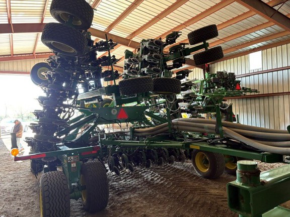 2023 John Deere N550 Air Seeder