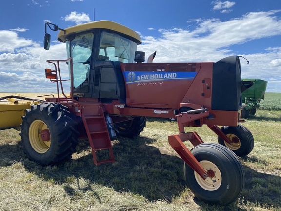 2014 New Holland Speedrower 240 Windrower