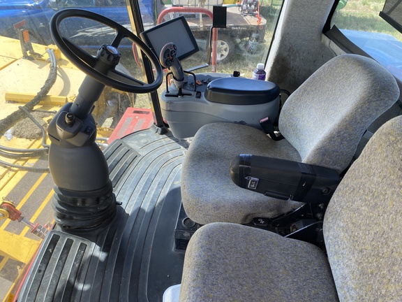 2014 New Holland Speedrower 240 Windrower