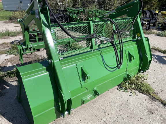 2025 John Deere 8 FT Loader