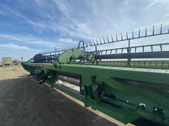 2020 John Deere 745FD Header Combine