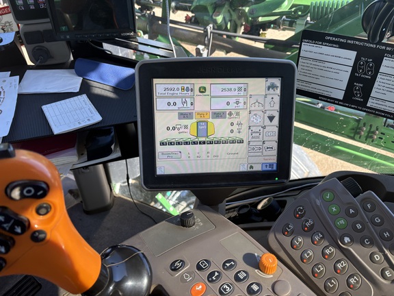 2015 John Deere R4038 Sprayer/High Clearance