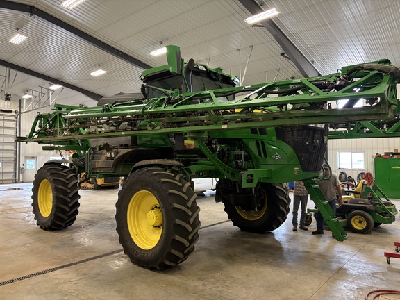 2023 John Deere 412R Sprayer/High Clearance