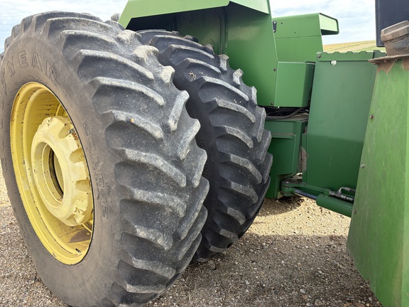 1994 John Deere 8870 Tractor 4WD