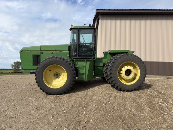 1994 John Deere 8870 Tractor 4WD