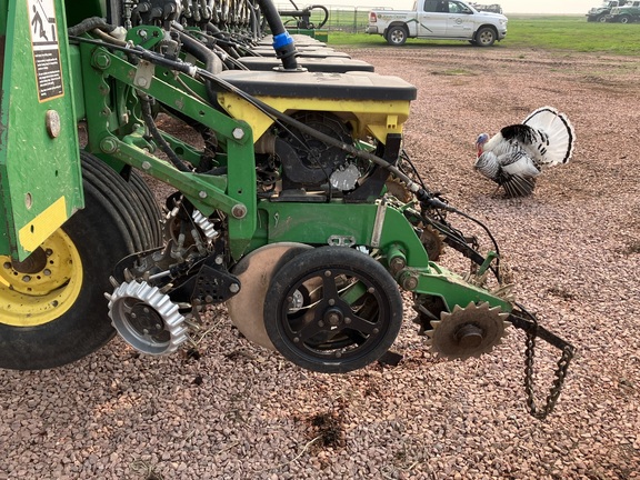 2009 John Deere DB60 Planter