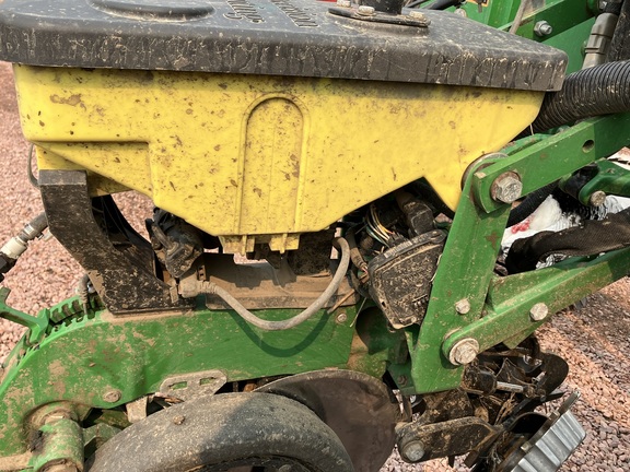 2009 John Deere DB60 Planter