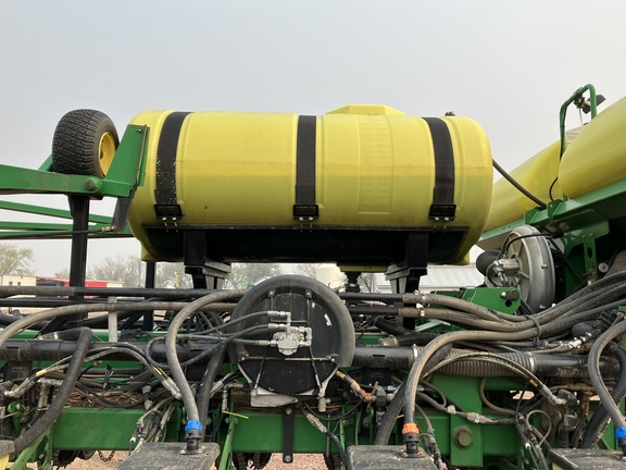 2009 John Deere DB60 Planter