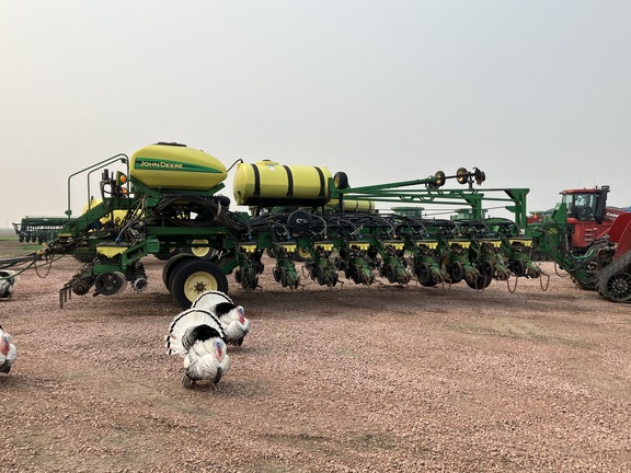 2009 John Deere DB60 Planter