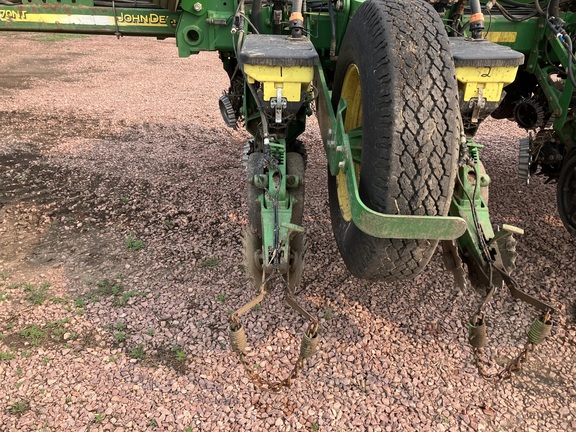 2009 John Deere 1770NT CCS Planter