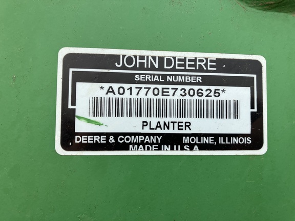 2009 John Deere 1770NT CCS Planter