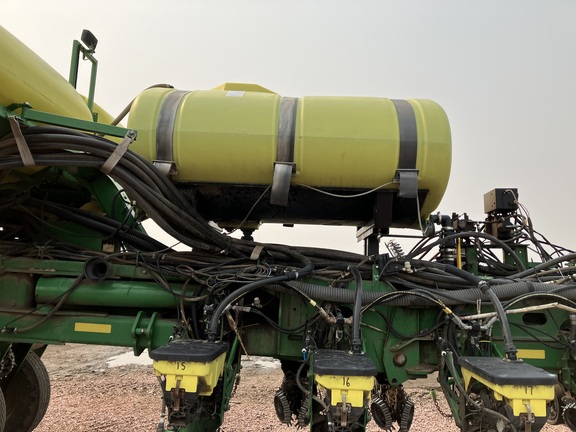 2009 John Deere 1770NT CCS Planter