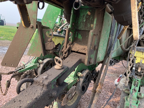 2009 John Deere 1770NT CCS Planter