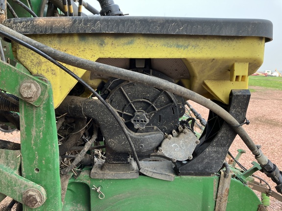 2009 John Deere 1770NT CCS Planter