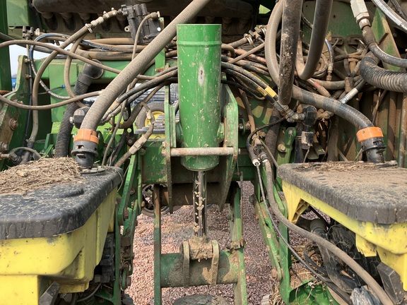 2009 John Deere 1770NT CCS Planter