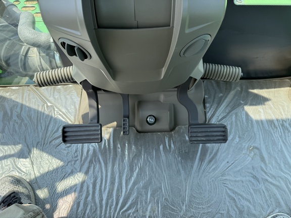 2023 John Deere 9RX 590 Tractor Rubber Track