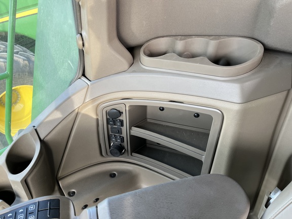 2023 John Deere X9 1000 Combine