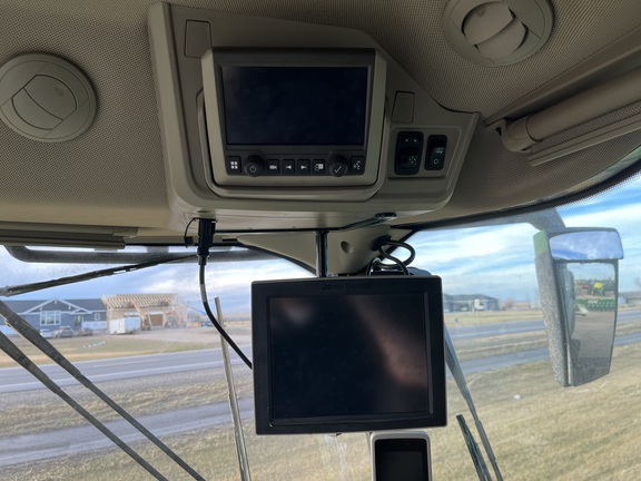 2023 John Deere X9 1000 Combine