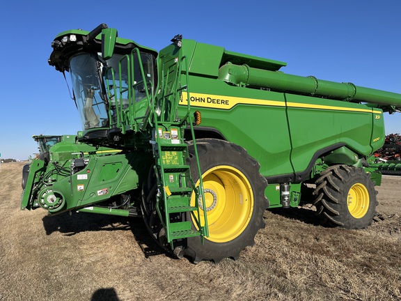 2023 John Deere X9 1000 Combine