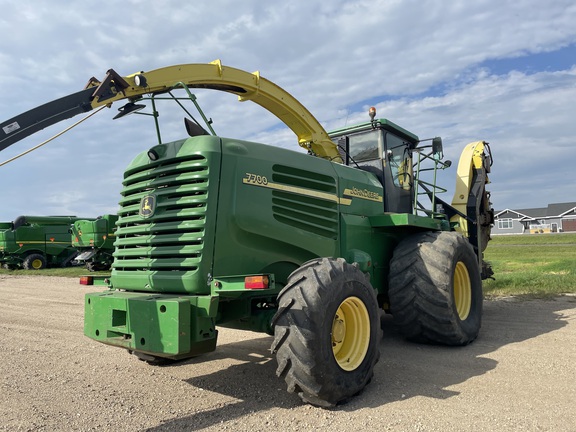 2004 John Deere 7700 Forage Harvester