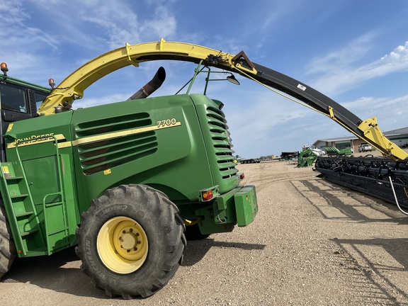 2004 John Deere 7700 Forage Harvester