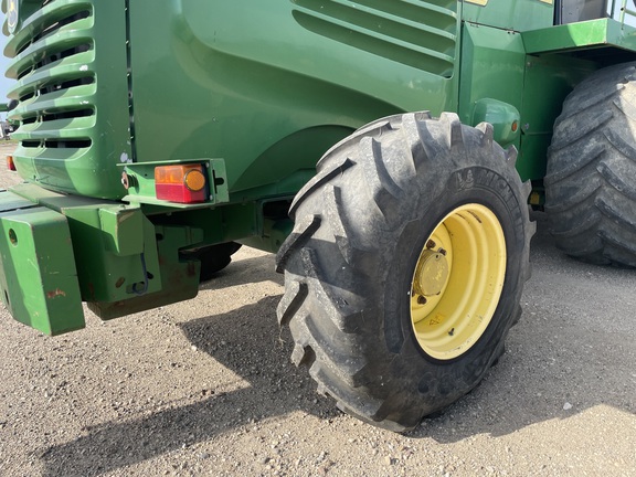 2004 John Deere 7700 Forage Harvester