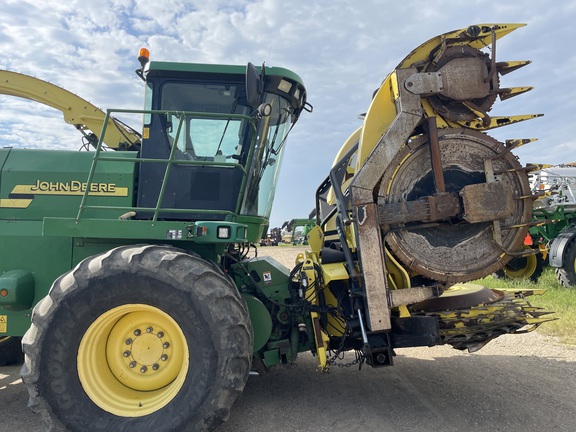 2004 John Deere 7700 Forage Harvester