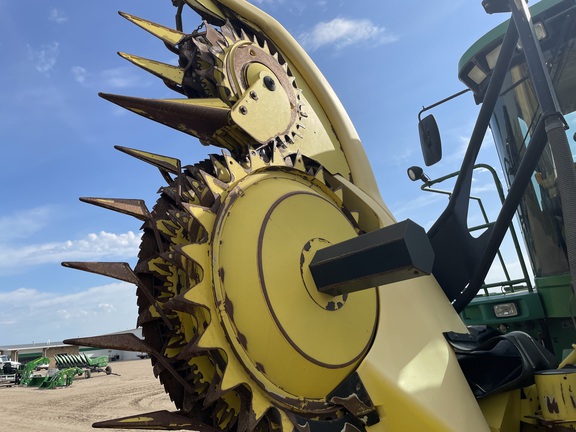 2004 John Deere 7700 Forage Harvester